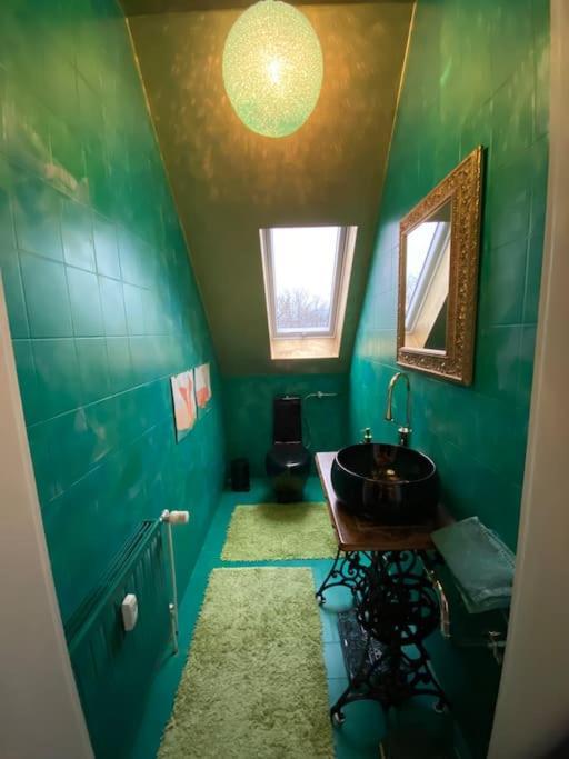 Ferienwohnung In Historischer Villa Mit Gartennutzung ฟูร์ท อิม วัลด์ ภายนอก รูปภาพ
