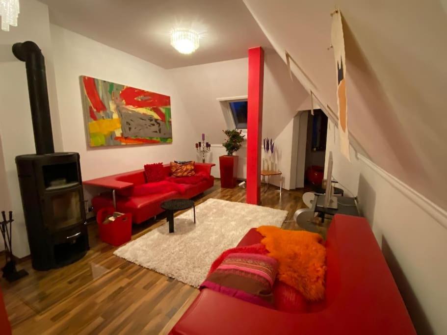 Ferienwohnung In Historischer Villa Mit Gartennutzung ฟูร์ท อิม วัลด์ ภายนอก รูปภาพ