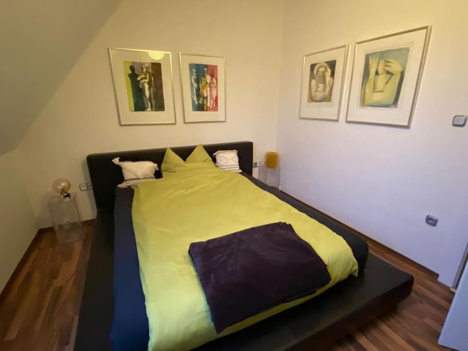 Ferienwohnung In Historischer Villa Mit Gartennutzung ฟูร์ท อิม วัลด์ ภายนอก รูปภาพ