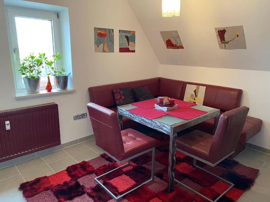 Ferienwohnung In Historischer Villa Mit Gartennutzung ฟูร์ท อิม วัลด์ ภายนอก รูปภาพ