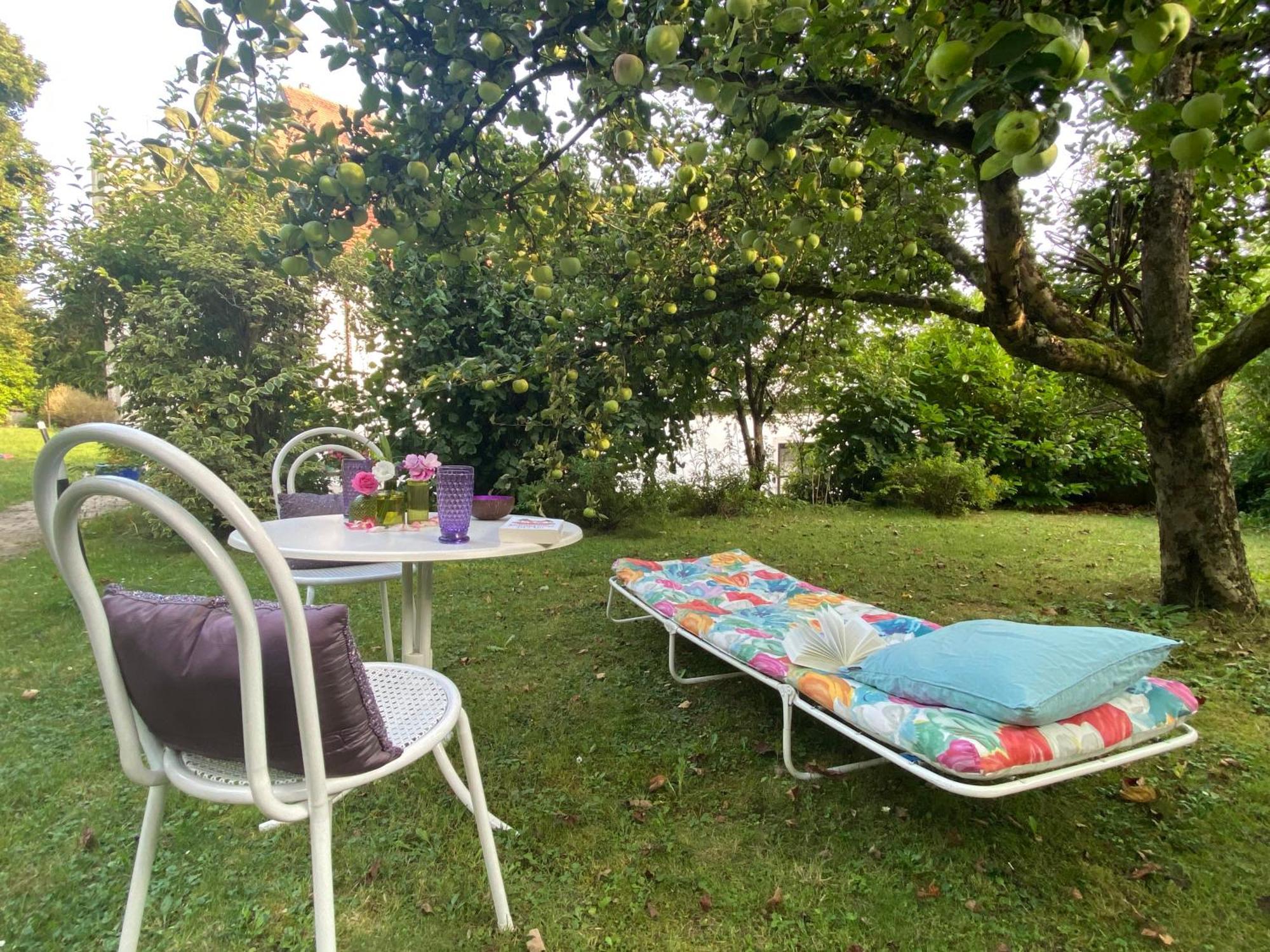 Ferienwohnung In Historischer Villa Mit Gartennutzung ฟูร์ท อิม วัลด์ ภายนอก รูปภาพ